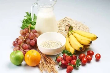 காலை எழுந்தவுடன் வெறும் வயிற்றில் சாப்பிடவேண்டிய உணவுகள் என்னென்ன?