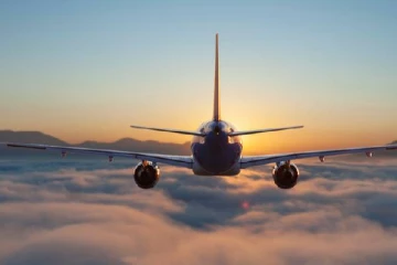 பெரும்பாலான விமானப் பயணங்களை ரத்து செய்த கனடா!