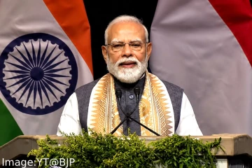 மிகப்பெரிய வறுமை மீண்டும் வரலாம்: பிரதமர் மோடி எச்சரிக்கை