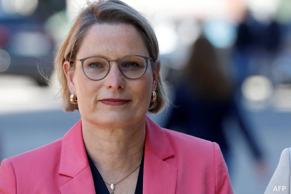 டிக்கெட் வாங்காமல் பயணித்தால் சிறைத்தண்டனை விதிக்கும் நாடு | Germany Jails For Train Passengers Without Ticket