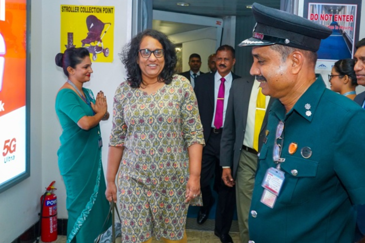 கட்டார் பயணத்தை முடித்துக்கொண்டு நாடு திரும்பிய பிரதமர் ஹரிணி | Pm Harini Returns To Sri Lanka After Qatar Visit கட்டார் பயணத்தை முடித்துக்கொண்டு நாடு திரும்பிய பிரதமர் ஹரிணி | Pm Harini Returns To Sri Lanka After Qatar Visit