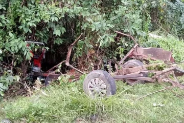 உழவியந்திரத்தை மோதி தள்ளியது தொடருந்து : குடும்பஸ்தர் ஸ்தலத்தில் பலி