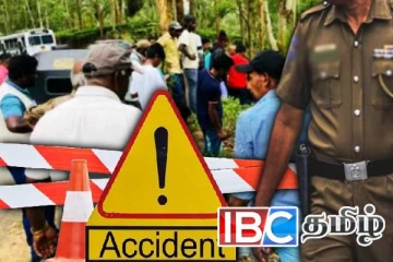 மாணவர்களை ஏற்றிச் சென்ற வாகனம் விபத்து – 3 பேர் காயம்