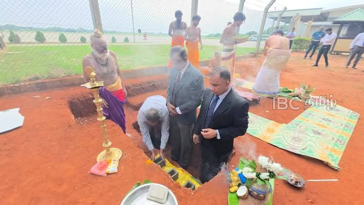 யாழ்.விமான நிலையத்துக்கான புதிய பயணிகள் முனைய கட்டடத்துக்கான அடிக்கல் நாட்டும் விழா! 5 Gallery