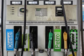 கலால் வரியை குறைத்த மத்திய அரசு... தமிழகத்தில் குறையும் பெட்ரோல், டீசல் விலை