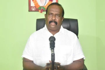அரசாங்கம் விடுதலைப்புலிகளை காரணம் காட்டி எதையும் திசை திருப்பலாம்: தமிழ்மக்களுக்கு செல்வம் அடைக்கலநாதன் எச்சரிக்கை (Photos)