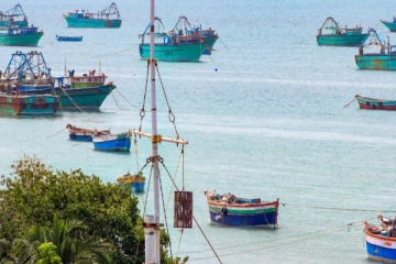 ஒரே நாளில் 47 இந்திய மீனவர்கள் இலங்கையில் கைது!