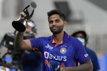 ஐசிசி வெளியிட்ட சிறந்த பேட்ஸ்மேன் தர வரிசை பட்டியல் - முதலிடம் பிடித்து சூர்யகுமார் யாதவ் சாதனை...!