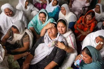 21 பேரின் உயிர்களை காவு வாங்கிய கள்ளச்சாராயம் - முதல்வர் பதவி விலக கோரிக்கை