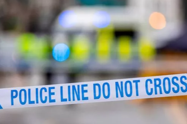 லண்டனில் 17 வயதான யாழ்ப்பாண இளைஞன் உயிரிழப்பு; தற்கொலையா....நடந்தது என்ன? | Jaffna Boy Dies Falling From Shopping Centre Uk