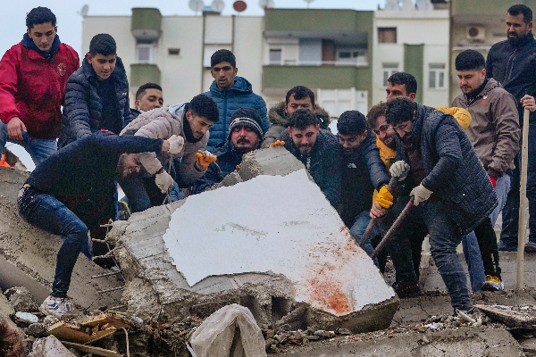 மீட்பு நடவடிக்கைகளை முடிவுக்கு கொண்டுவந்த துருக்கி! | Turkey Ended Rescue Operations