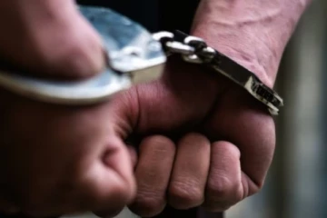 கேள்வி கேட்ட அப்பாவை இரும்புக்கம்பியால் தாக்கி கொன்ற மகன்!