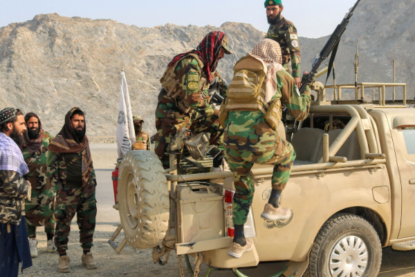 பாகிஸ்தான் - ஆப்கானிஸ்தான் இடையே 