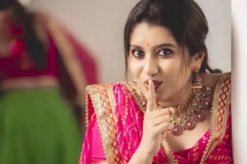 நடுரோட்டுல பிரியங்கா செஞ்ச காரியத்த பாருங்க! வைரலாகும் வீடியோ!