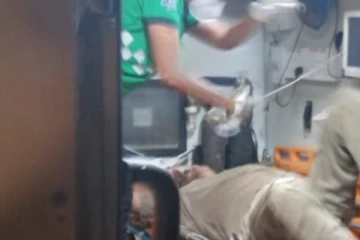 ජ්‍යෙෂ්ඨ පොලිස් අධිකාරිවරයෙක් ගාලු කොටුවෙන් පහලට ඇද වැටෙයි..!(PHOTOS)