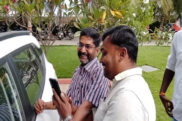 ஈபிஎஸ் ஆலோசனை கூட்டத்தில் சவுக்கு சங்கர் ? - கேள்வி எழுப்பும் திமுக