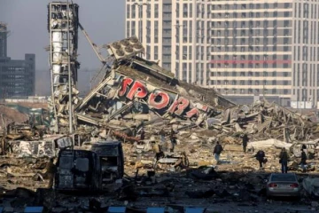 ரஷ்யாவின் உக்கிர தாண்டவம்!  ஒரே இரவில் தகர்க்கப்பட்ட கட்டம் - எட்டு பேர் பலி