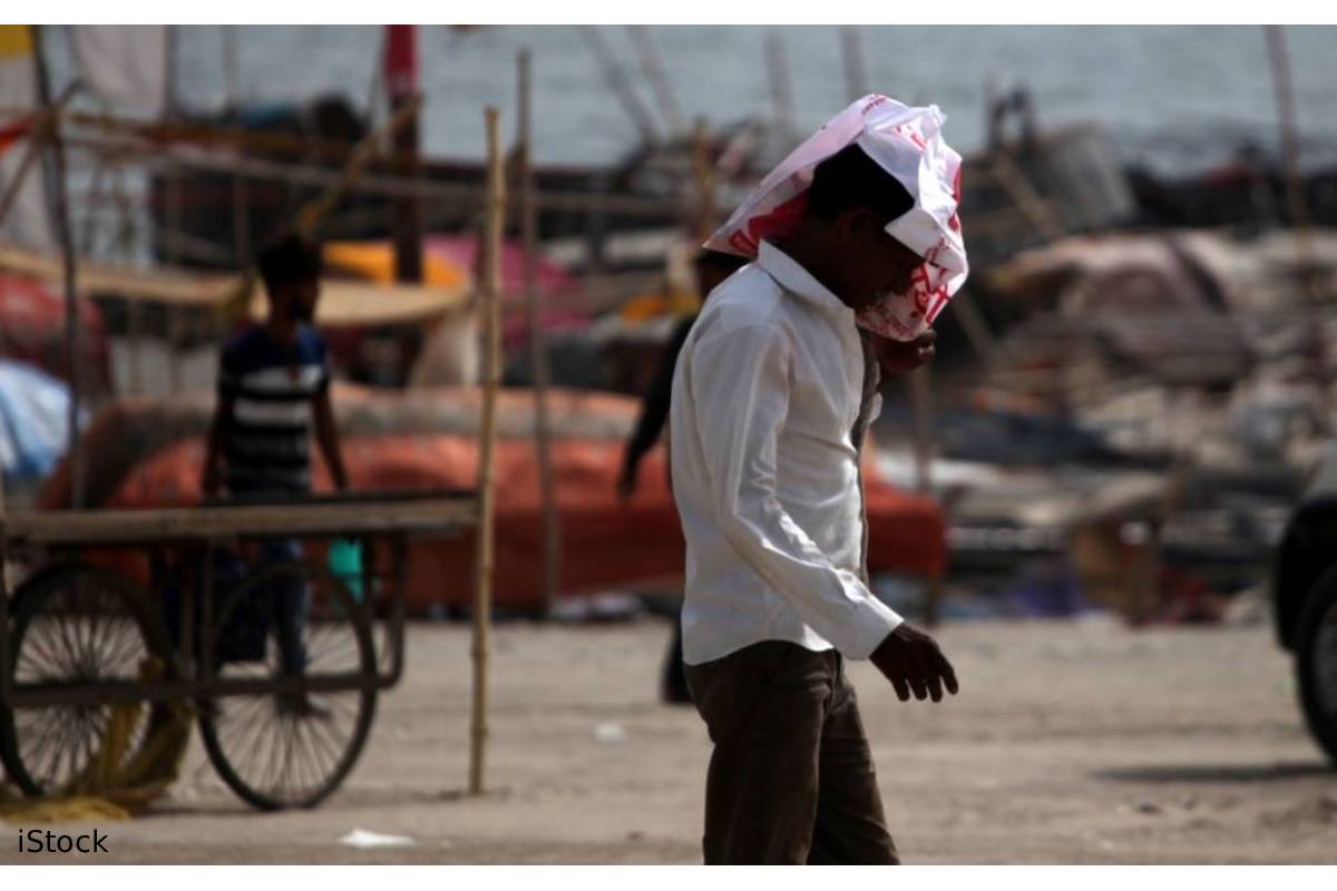 16 killed in telangana for heat wave