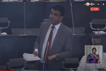 ” இலங்கையின் நாடாளுமன்ற எதிர்கட்சி முன்வரிசை ஆசனங்களில் ஆளும் கட்சியின் உளவாளிகள் ”