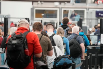 ஐந்து நாடுகளில் இருந்து இலங்கை வருபவர்கள் தொடர்பில் அமைச்சரவையின் தீர்மானம்