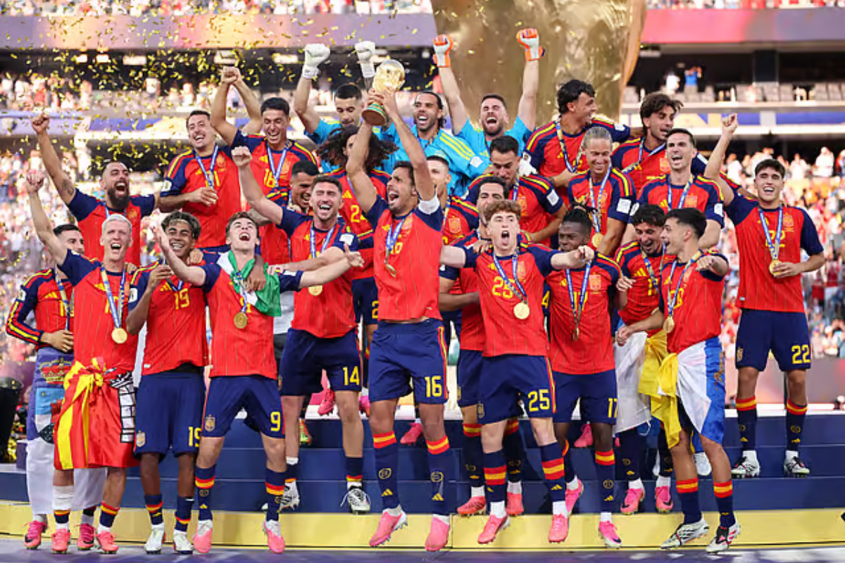 FIFA உலகக் கிண்ணம் ; 16 வருடங்களின் பின் வாகை சூடியது ஸ்பெயின் | Spain Beat Argentina To Win Fifa World Cup FIFA உலகக் கிண்ணம் ; 16 வருடங்களின் பின் வாகை சூடியது ஸ்பெயின் | Spain Beat Argentina To Win Fifa World Cup