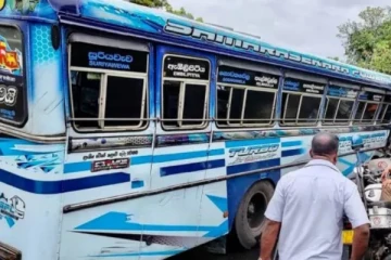 ஒன்றுடன் ஒன்று மோதிக்கொண்ட பேருந்துகள் ; நால்வர் படுகாயம்