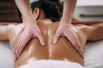 மசாஜ் நிலையம் சென்ற அயர்லாந்து பெண்ணிற்கு நேர்ந்த அசம்பாவிதம்