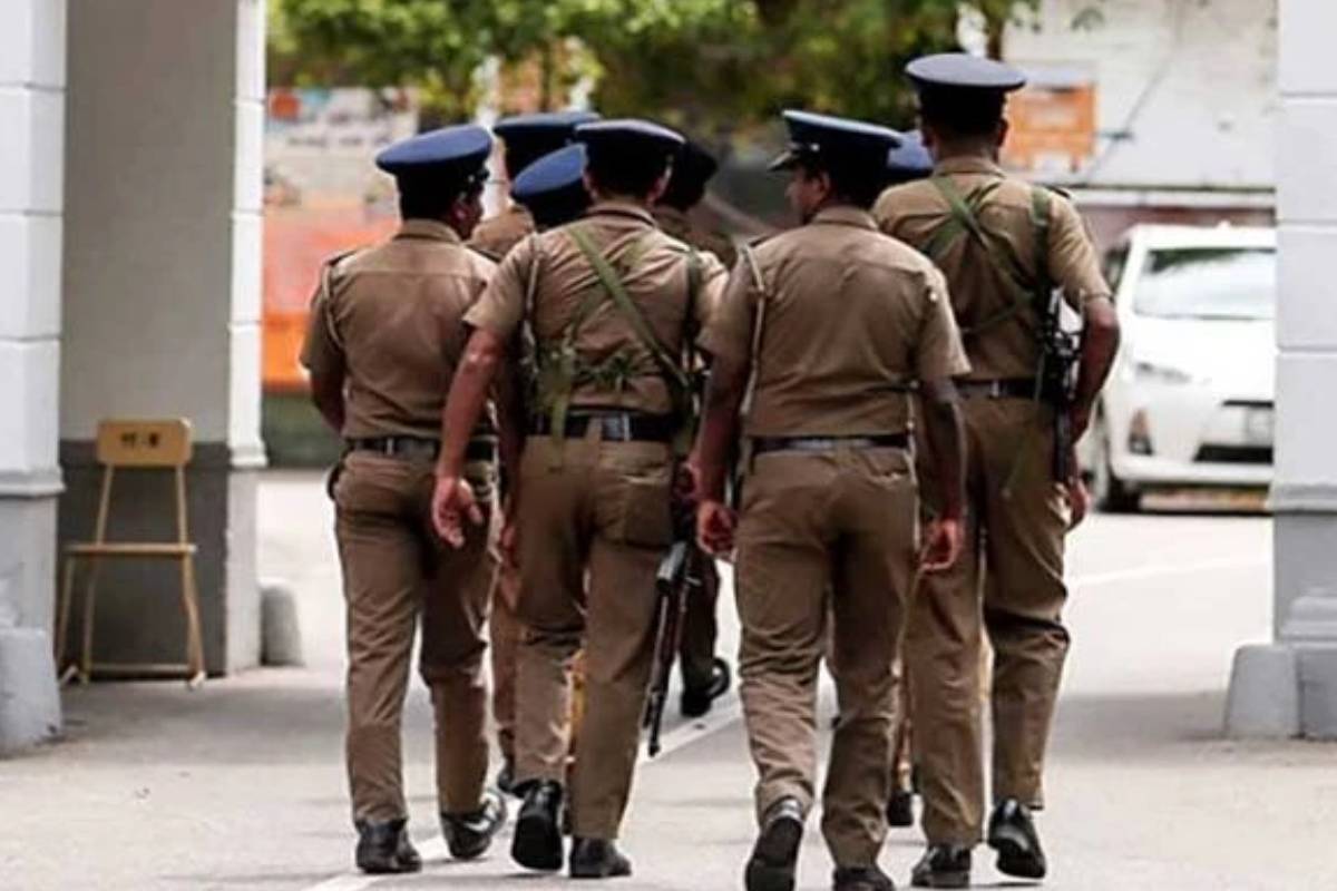 தமிழர் பகுதியில் உதைபந்தாட்ட போட்டியில் மோதல் ; பொலிஸார் துப்பாக்கிச் சூடு | Clash During Football Match Police Opened Fire