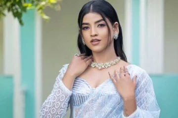 அய்யனார் துணை சீரியலில் சேரன் ஜோடியாக வந்துள்ள ஸ்வாதி நாயர் போட்டோஸ்