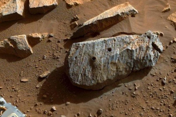 செவ்வாய் கிரகத்தில் வேற்றுக் கிரகவாசி பாறையா? நாசா விஞ்ஞானிகள் அதிர்ச்சி | There Alien Rock Mars Nasa Scientists Are Shocked செவ்வாய் கிரகத்தில் வேற்றுக் கிரகவாசி பாறையா? நாசா விஞ்ஞானிகள் அதிர்ச்சி | There Alien Rock Mars Nasa Scientists Are Shocked