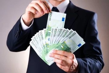 உலகில் மிக உயர்ந்த ஊதியம் வழங்கும் நாடு!