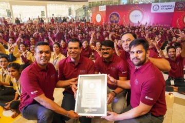 விளக்கேற்றியே வியக்க வைக்கும் கின்னஸ் சாதனை - 39 நிமிடங்களில் உலகசாதனை