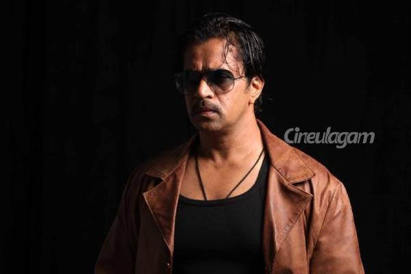 ரசிகர்களுக்கு அது பிடிக்கவில்லை அதனால் நிறுத்தி விட்டேன்.. ஆக்ஷன் கிங் அர்ஜுன் ஓபன் டாக்! | Arjun About Not Going To Act In Negative Role