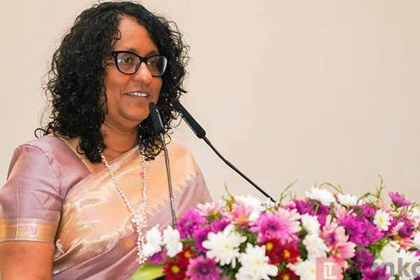 சுவிட்சர்லாந்து பயணமாகும் ஹரிணி | Harini At The World Economic Forum Switzerland