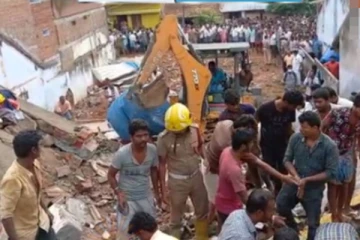 அதிகாலையில் பெரும் சோகம்- கேஸ் சிலிண்டர் வெடித்து வீடுகள் தரைமட்டம்- மூதாட்டி பலி