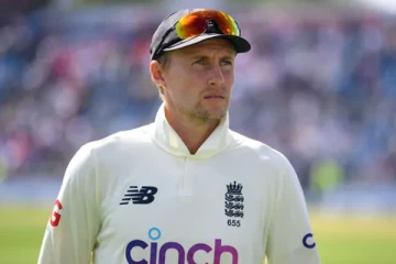 கேப்டன் பதவியில் இருந்து விலகினார் ஜோ ரூட் - ரசிகர்கள் அதிர்ச்சி..!