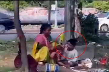 தாயின் பாசத்திற்கு அளவே இல்லை - பல்லாயிரக்கணக்கானோரின் நெஞ்சங்களை உறைய வைக்கும் காட்சி!