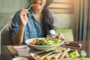 நிறைய சாப்பிட்டால் என்னவாகும்! மன அழுத்தம் கூடுமா?