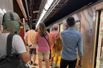 கனடாவில் ஓடும் ரயிலில் ஒரு கத்திக்குத்து சம்பவம்: பதறியடித்து ஓட்டம் பிடித்த பயணிகள்