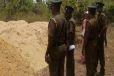 சட்டவிரோத மணல் அகழ்வை தடுக்க முற்பட்டவர் மீது தாக்குதல் - ஊடகவியலாளருக்கும் கொலை அச்சுறுத்தல்