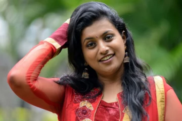 நடிகை ரோஜாவுக்கு இவ்ளோ பெரிய மகனா? புகைப்படத்தை பார்த்து அசந்து போன ரசிகர்கள்