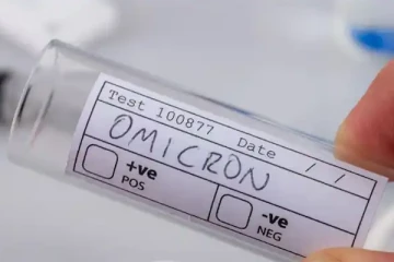 ஆபத்தான ஒமிக்ரான் வைரசில் இருந்து தப்பிப்பது எப்படி? நிபுணர்கள் கொடுத்த ஆலோசனை