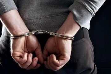 பொலிஸ் உத்தியோகத்தரை தாக்கிய மூவர் கைது