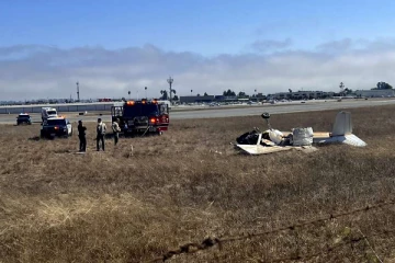 அமெரிக்காவில் நேருக்கு நேர் மோதிய விமானங்கள்!