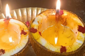 இளநீரில் விளக்கு ஏற்றும் அதிசய குகை கோவில்