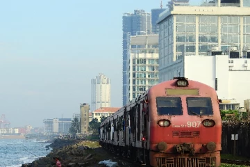 40 அலுவலக புகையிரதங்களை இயக்க தீர்மானம் - புகையிரத திணைக்களம்