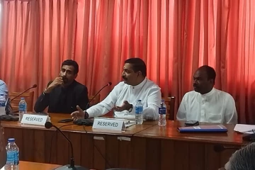 பெருந்தோட்ட தொழிலாளர்களின் சம்பள உயர்வு தொடர்பில் விசேட கலந்துரையாடல் (Photos)