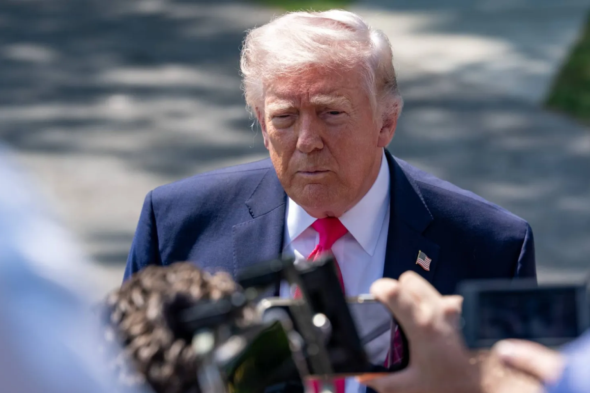 ட்ரம்பை நெருங்கும் சிக்கல்.. 60 நாட்களுக்குள் படைகளை திரும்பப் பெற காலக்கெடு | 60 Day Clock May Stop Trump Iran War