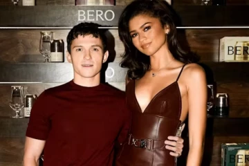 ஸ்பைடர் மேன் பட ஜோடி டாம் ஹாலண்ட் - ஜெண்டயா விரைவில் திருமணம்.. ரகசியமாக நடந்து முடிந்த நிச்சயதார்த்தம்