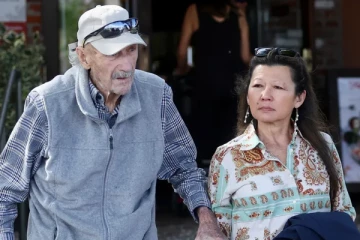 11ஆம் திகதி மரணமடைந்ததாக கூறப்பட்ட நடிகர் மனைவி: 12ஆம் திகதி மொபைலில் அழைத்த ஆதாரம்